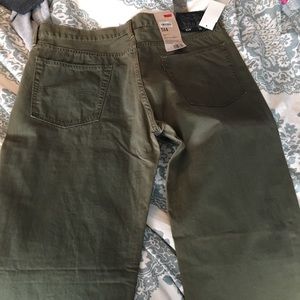 Brand new Levi’s 514 jeans 36/32 hunter green